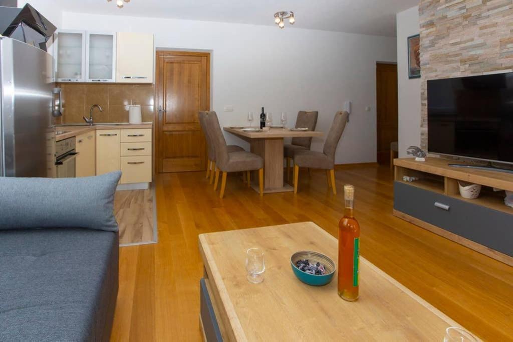 Apartments Vladimir #3 Makarska Zewnętrze zdjęcie
