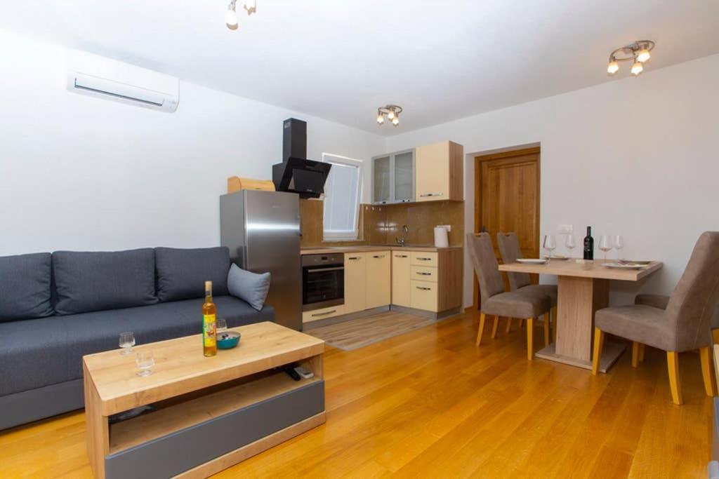 Apartments Vladimir #3 Makarska Zewnętrze zdjęcie